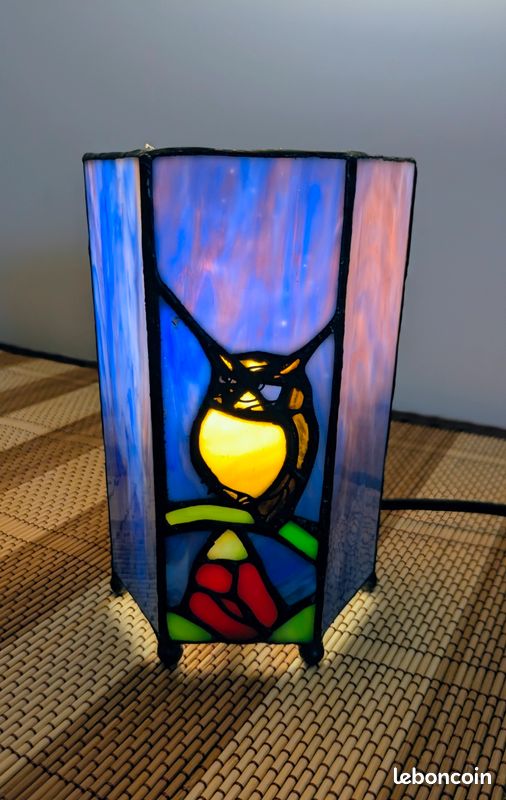 Lampe vitrail chouette Tiffany (image 2)