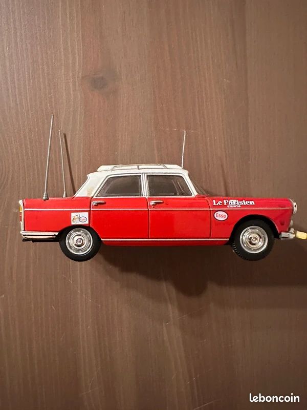 Voiture publicitaire caravane du Tour de France (image 3)