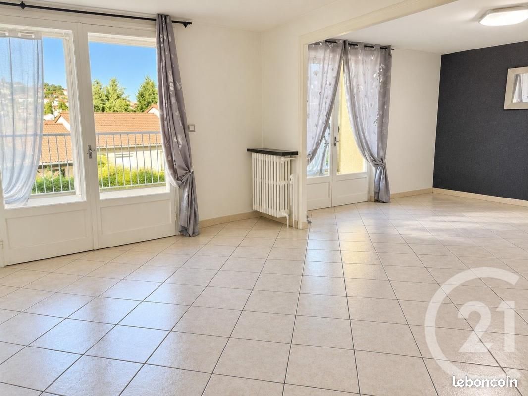 Appartement 4 pièces 83 m² · à Saint-Étienne · 83 m² · 120 000 €