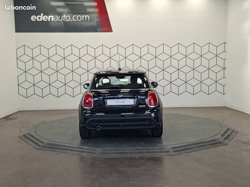 Mini Hatch 3 Portes Cooper 136 ch DKG7 Edition Camden (image 4)