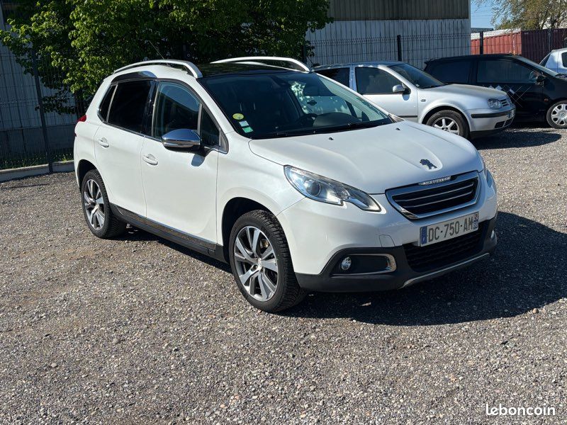 Peugeot 2008 féline 1.6 hdi 115CH diesel (image 1)