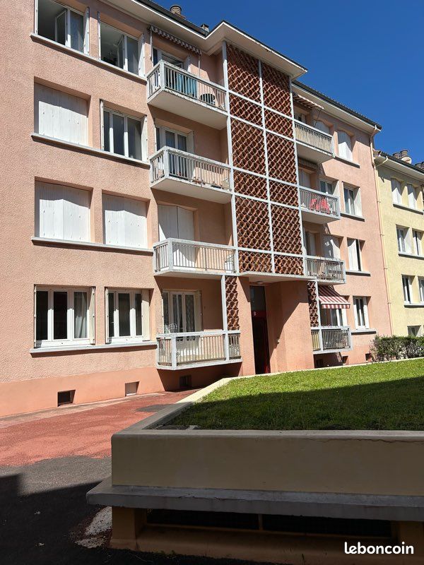 Appartement 4 pièces 82 m² · à Le Puy-en-Velay · 82 m² · 160 000 €
