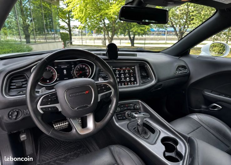 Dodge CHALLENGER GT AWD 3.6 V6 305CH (image 4)