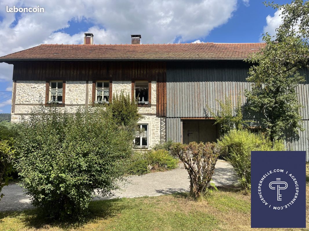 Maison 7 pièces 180 m² · à Villers-le-Lac · 180 m² · 610 000 €