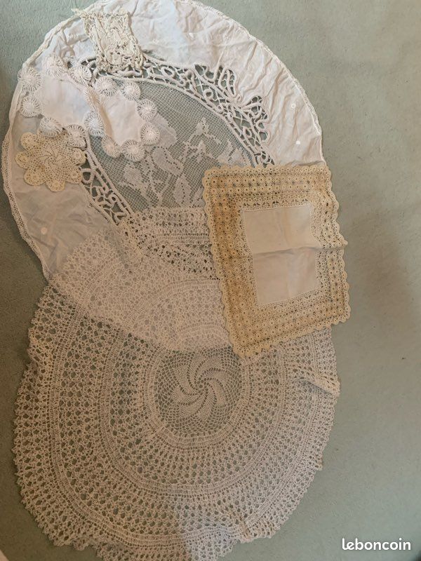 Lot de napperons anciens en dentelle (7) (image 1)