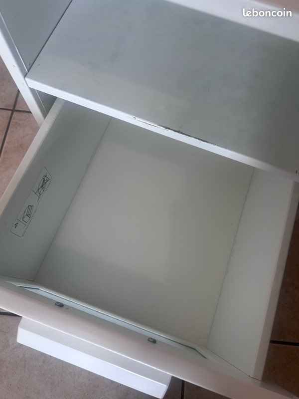 Table de chevet (image 5)