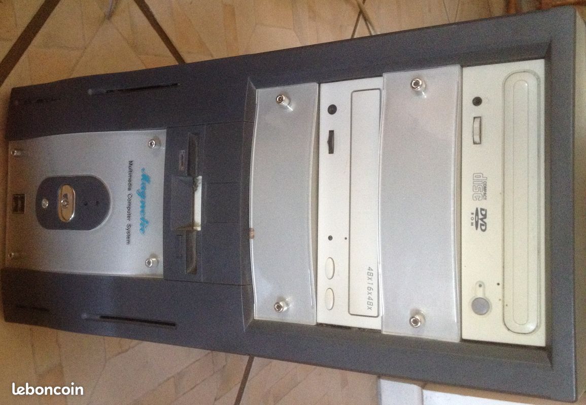 PC AMD 800Mhz - Très bon état (image 1)
