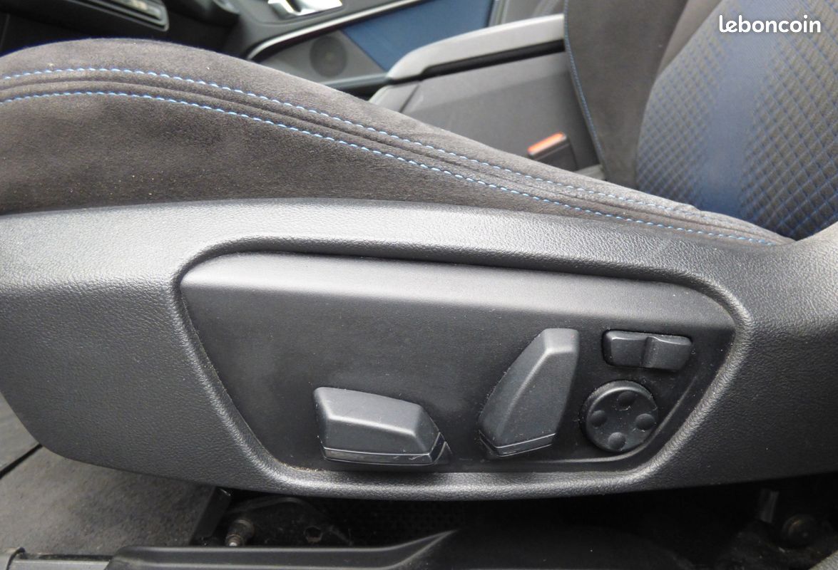 BMW SERIE 1 2.0 120 D 190 XDRIVE M SPORT BVa (image 25)