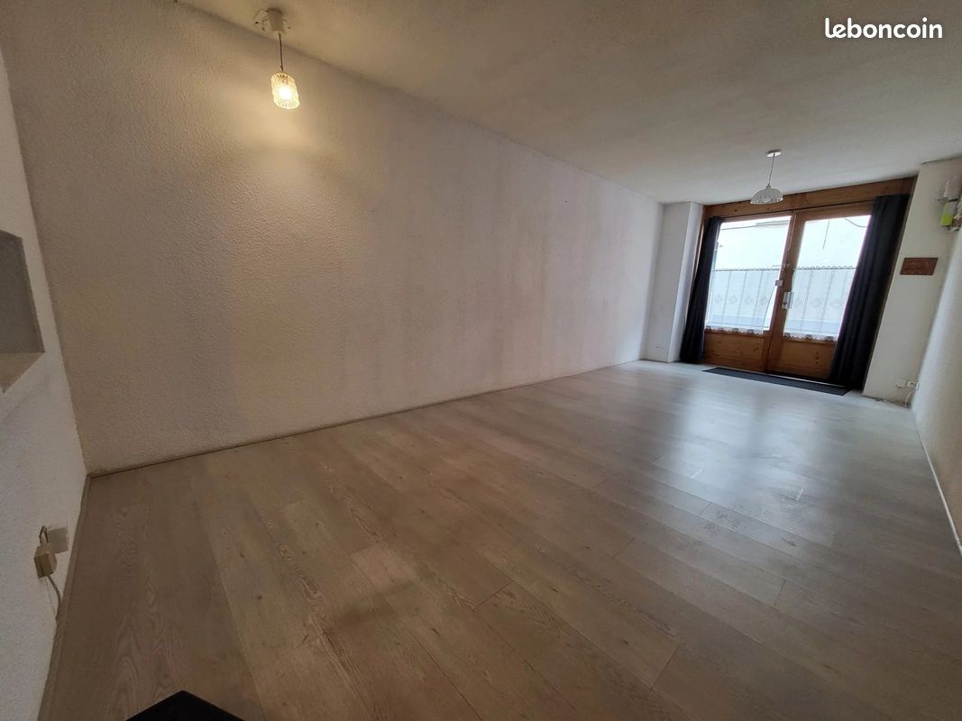Appartement 2 pièces 45 m² · à Le Bourg-d'Oisans · 45 m² · 550 €/mois