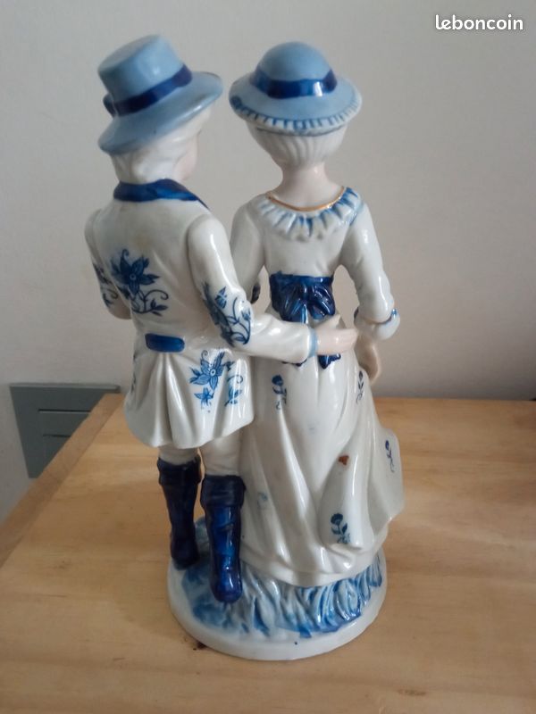 Statuette couple en porcelaine (image 2)