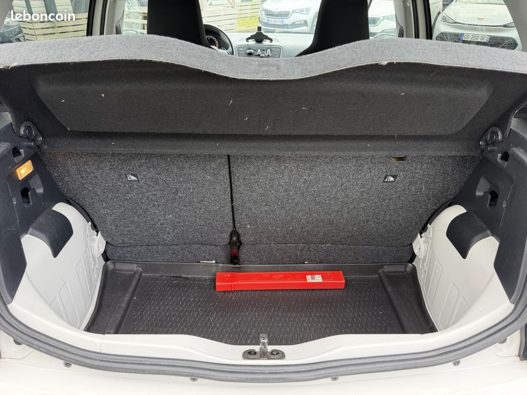 SKODA Citigo 1.0 60 ch BVM Ambition (image 20)