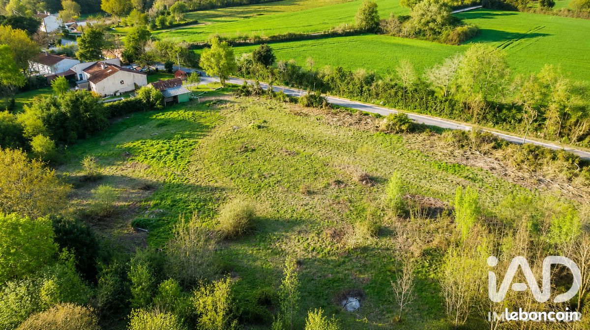 Terrain 2420 m² · à Talmont-Saint-Hilaire · 2 420 m² · 248 500 €