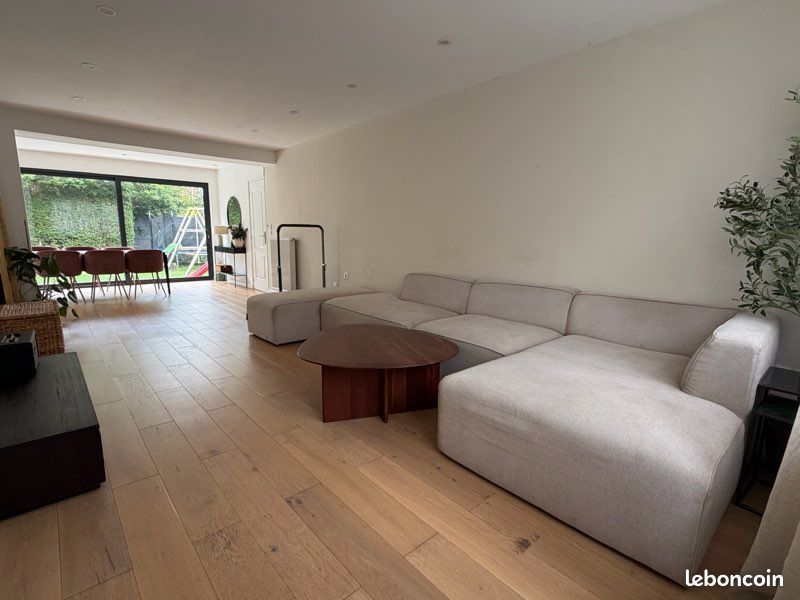 Maison 6 pièces 130 m² · à Lille · 130 m² · 279 000 €