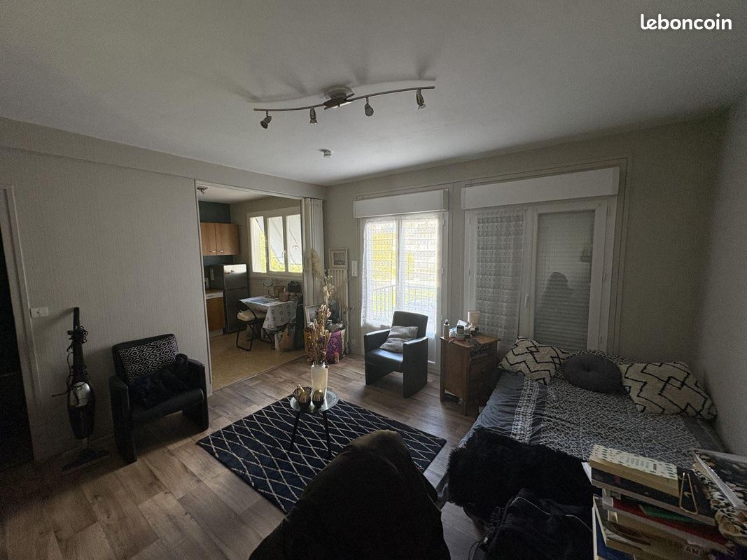 Appartement 1 pièce 27 m² · à Laval · 27 m² · 500 €/mois