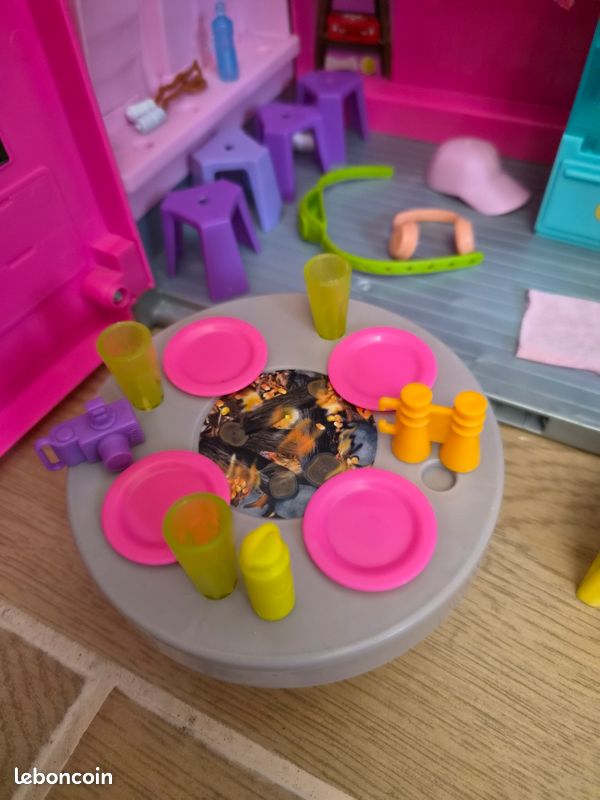 Camping Car Barbie Dream Camper (image 8)
