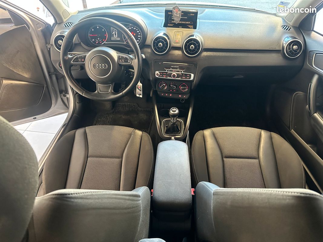 Audi A1 I Phase II 1.6 TDi 16v 116cv (image 5)