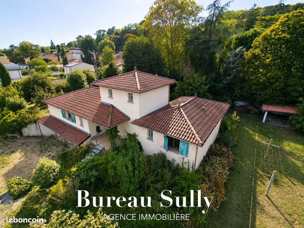 Maison 4 pièces 151 m² · à Collonges-au-Mont-d'Or · 151 m² · 631 350 €