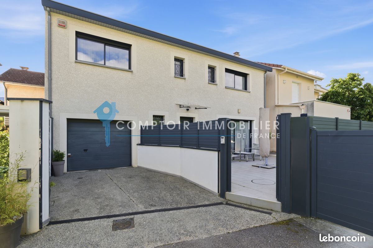 Maison 5 pièces 140 m² · à Fontaine · 140 m² · 425 000 €