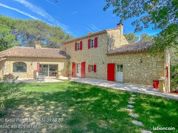 Maison 10 pièces 282 m²