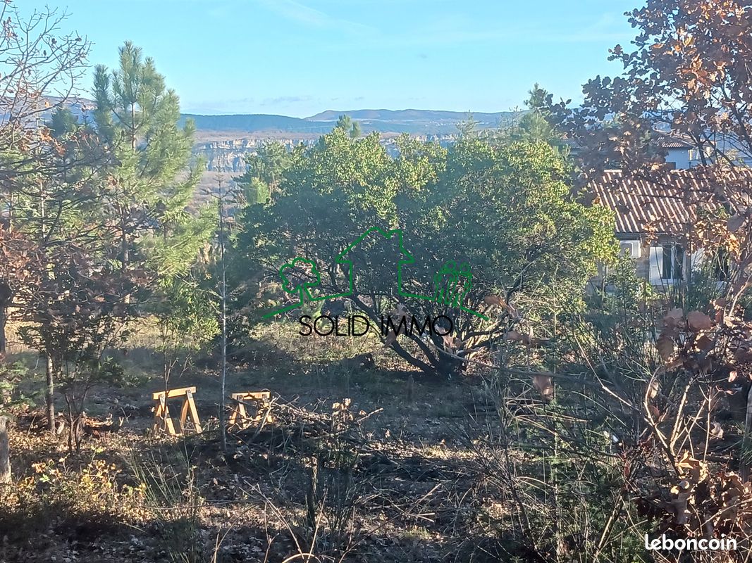 Terrain 2000 m² · à Aubenas · 2 000 m² · 97 000 €