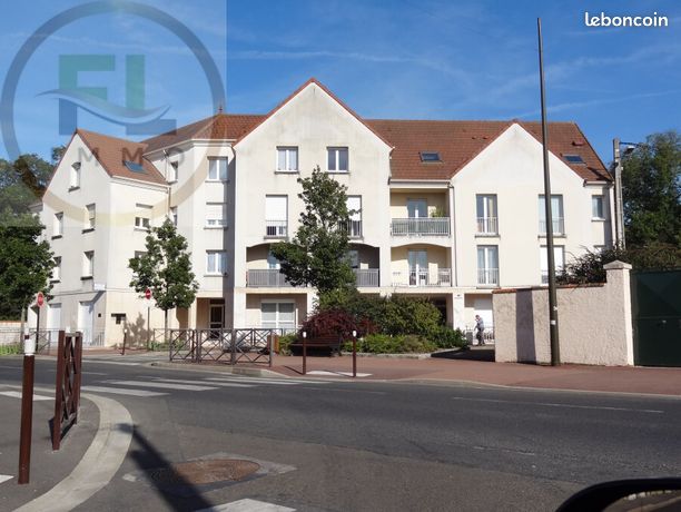 Local commercial 61 m² ACHERES