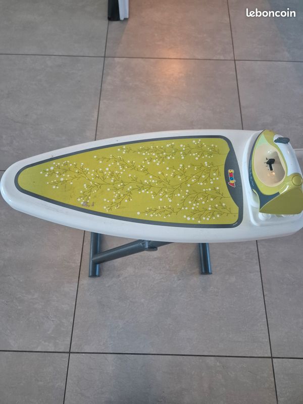 Smoby table à repasser (image 1)