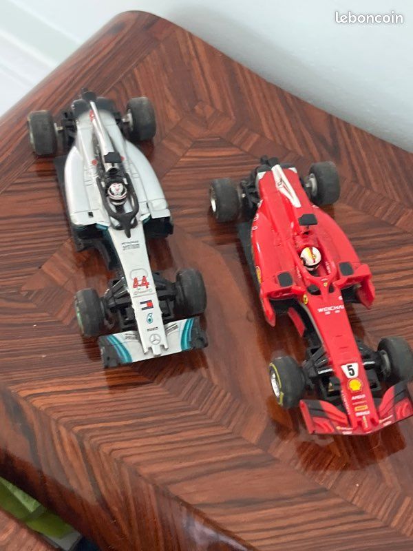 2 voitures F1 Carrera GO circuit (image 12)