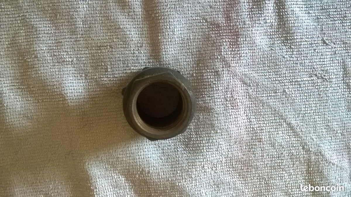 RACCORD AVEC SON ECROU A VISSER 6 PANS de DIAMETRE INTERIEUR DE 25 mm (image 8)