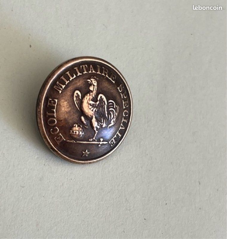 LOT MILITARIA INSIGNES MEDAILLE Bronze MARINE Militaire Boutons LOT MILITARIA INSIGNES MEDAILLE Bronze MARINE Militaire Boutons