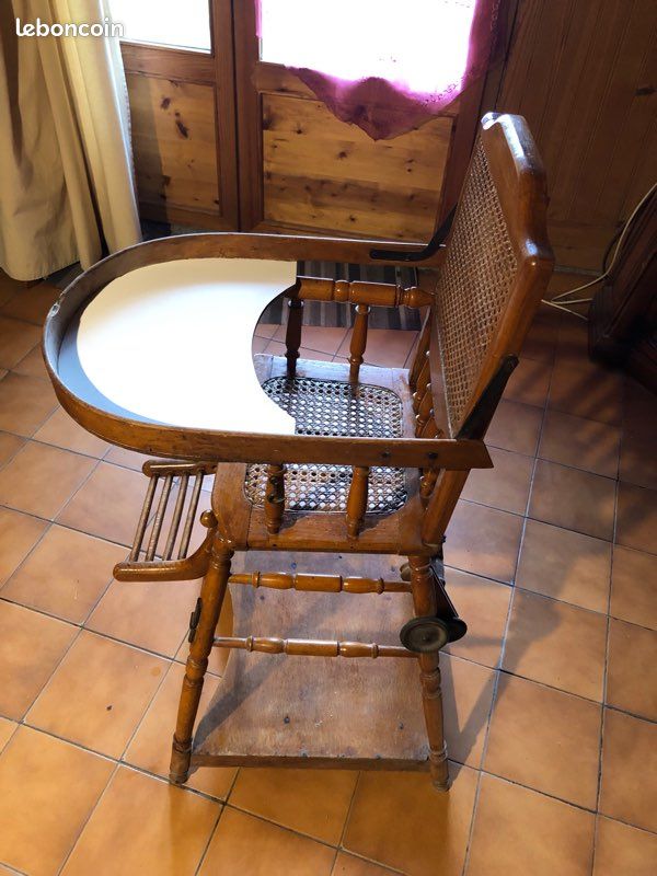 Chaise haute en bois (image 3)