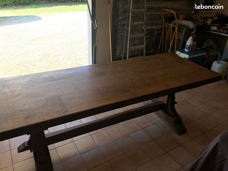 Table monastère (image 1)