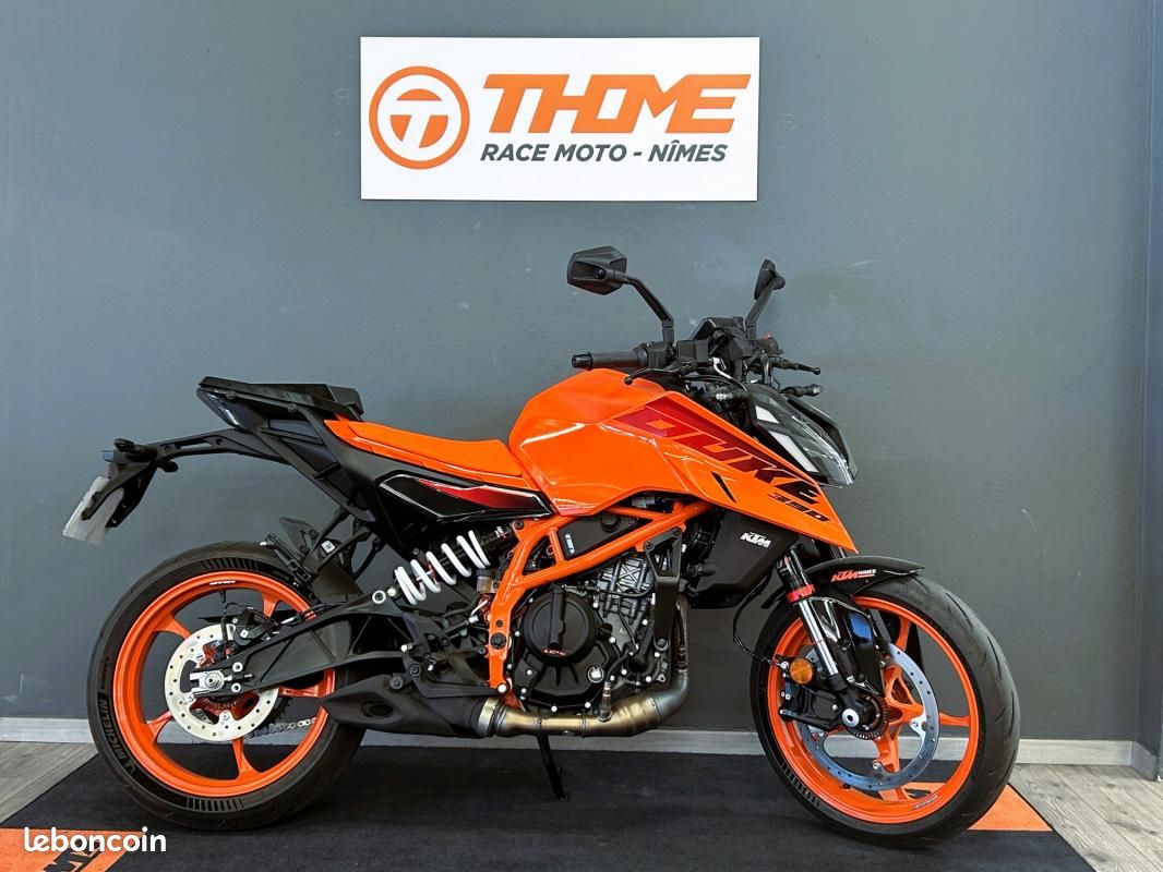 KTM 390 DUKE ABS 2024 490 KM (113/mois) Motos