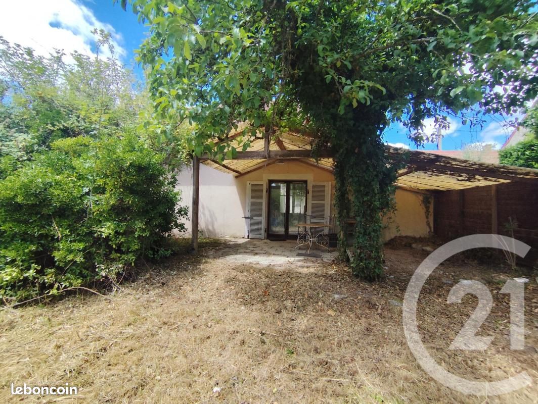Maison 6 pièces 158 m² · à Vicq-Exemplet · 158 m² · 59 700 €