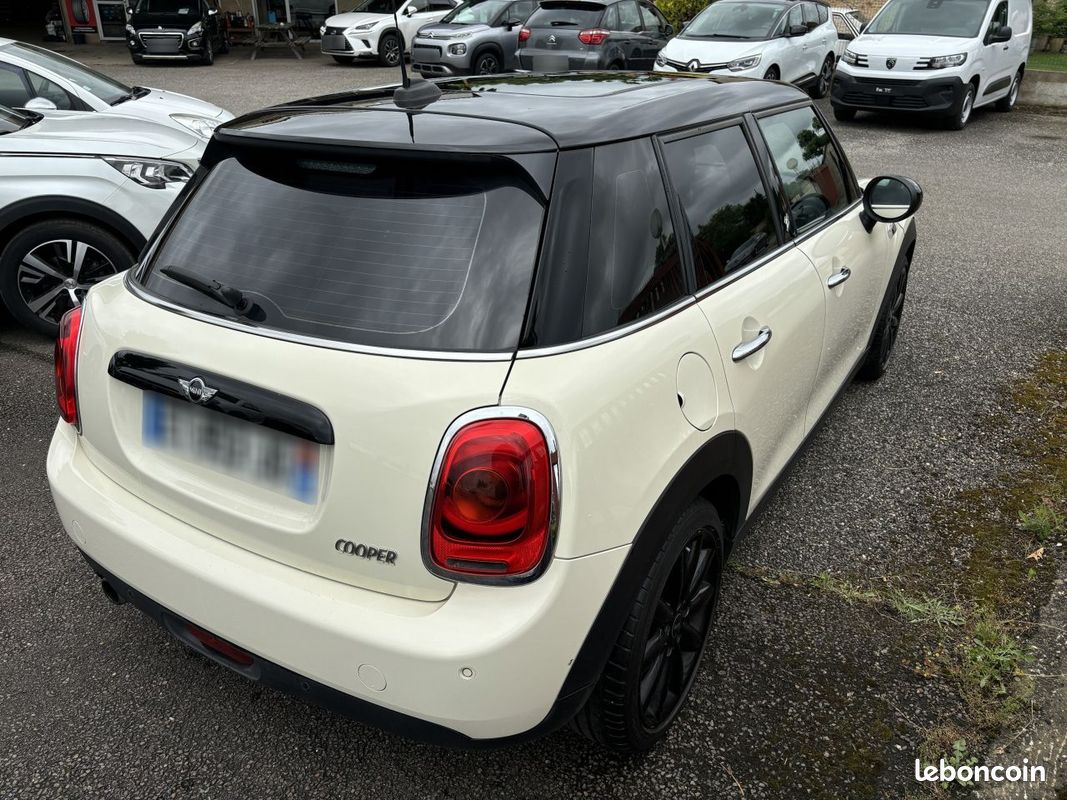 Mini Cooper Edition Blackfriars 136 ch (image 2)