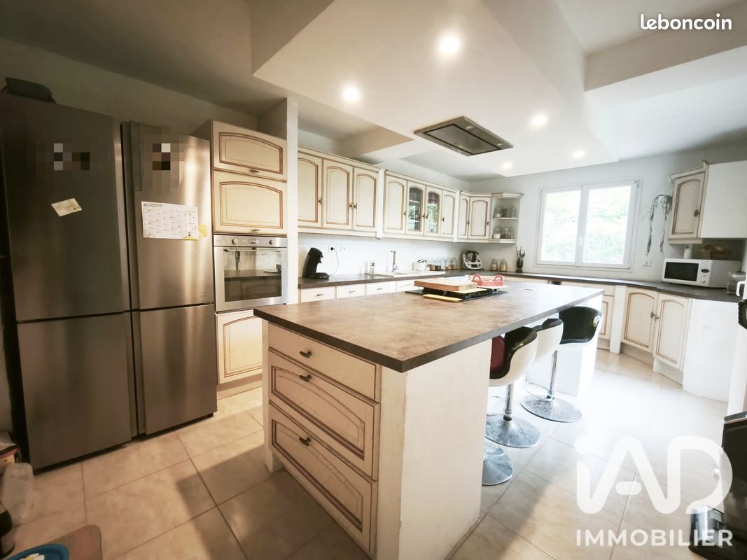 Maison 6 pièces 170 m² · à Mesnil-Sellières · 170 m² · 269 000 €