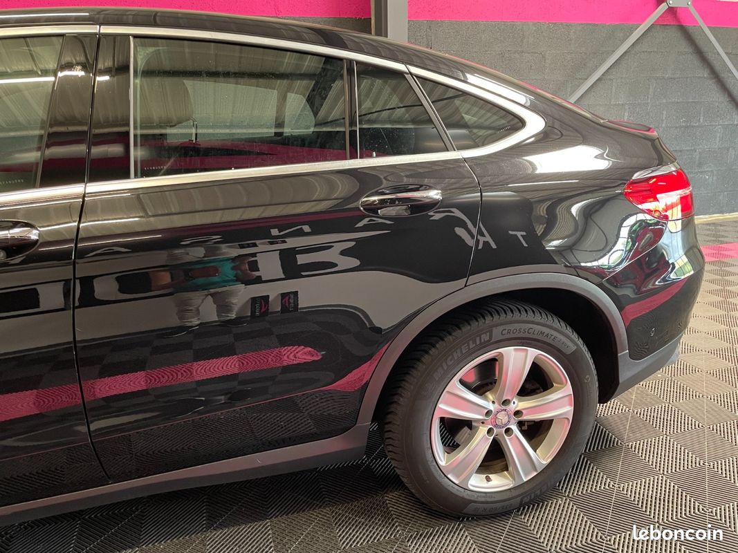 MERCEDES GLC COUPE 220 d 9G-Tronic 4Matic Executive Avec Suivi Mercedes + Régulateur + Clim Auto + Bluetooth + Toit Ou (image 5)