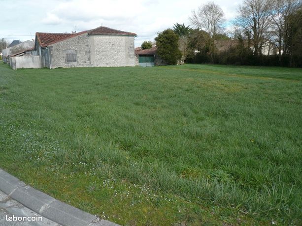 Terrain 1 508 m² Ars