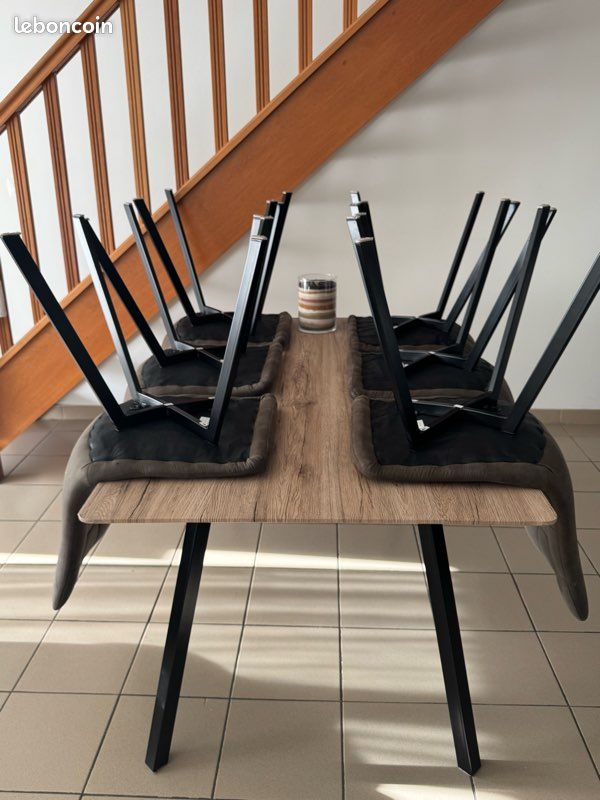 Table à manger + 6 chaises (image 7)