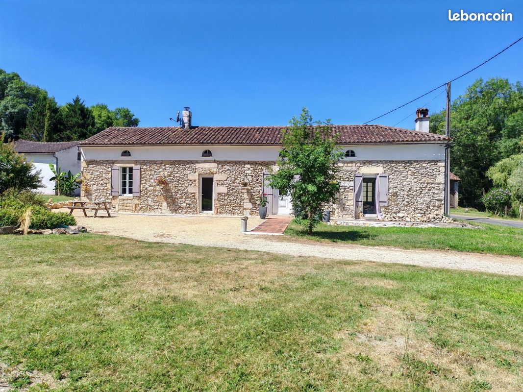 Maison 9 pièces 210 m² · à Noaillan · 210 m² · 293 000 €