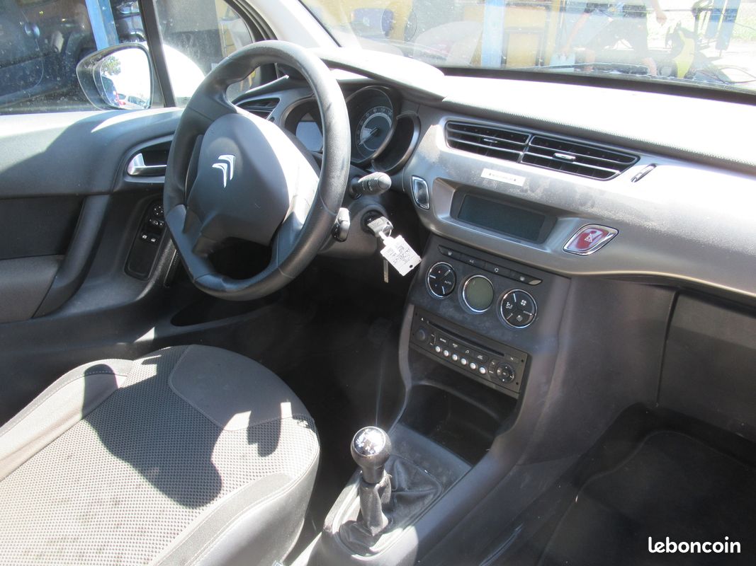 Citroen c3 1.4 hdi 70 societe 2 places 2015 avec 189000 km (image 5)