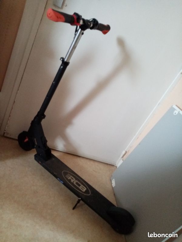 Grande trottinette adulte et enfant (image 1)