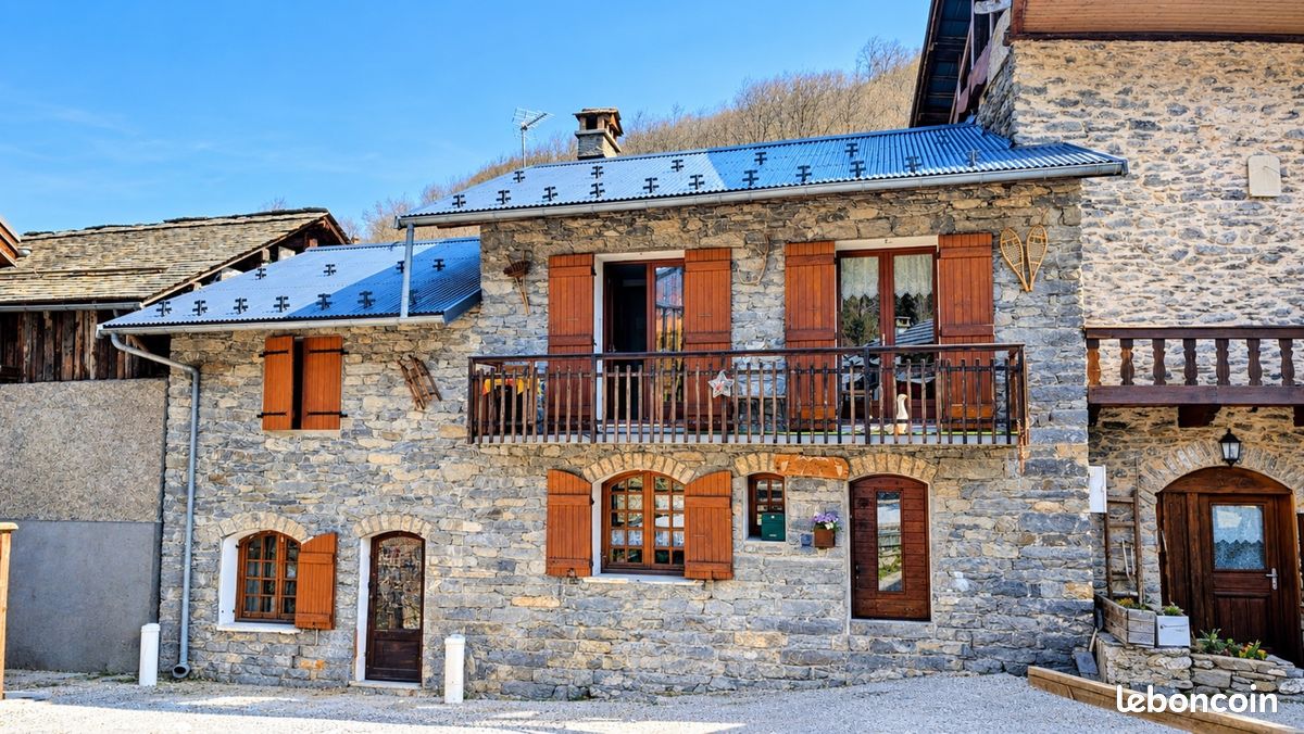 Maison 8 pièces 135 m² · aux Belleville · 135 m² · 820 000 €