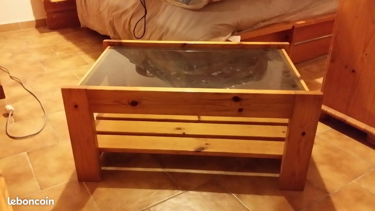 Table basse en pin massif (image 1)