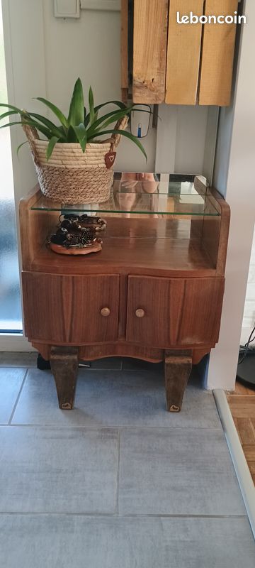 Table de chevet (image 1)