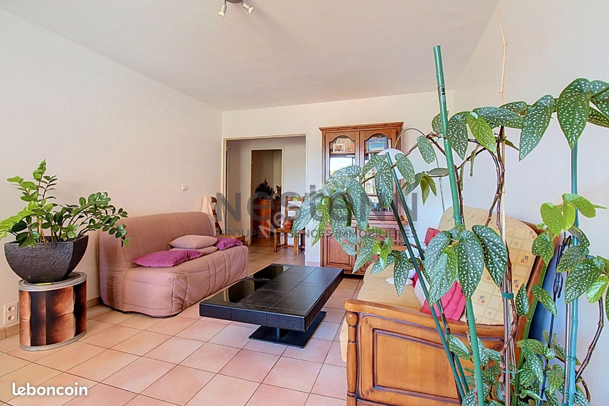 Appartement 3 pièces 78 m² · à Vitrolles · 78 m² · 180 000 €