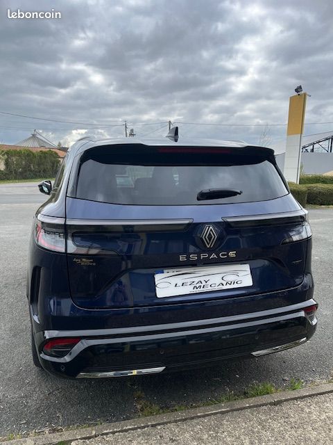 Renault espace vi e-tech full hybrid 200 gsr2 techno - 05/2025 - 22 700 km - 7 places (image 4)