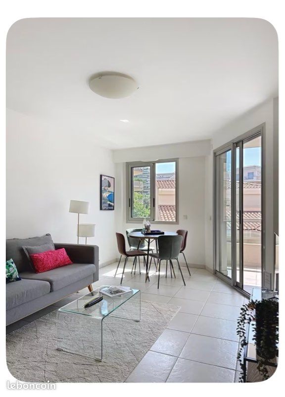 Appartement 2 pièces 40 m² · à Antibes · 40 m² · 1 000 €/mois