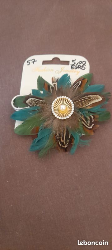 Broche plumes vertes et marrons (image 1)