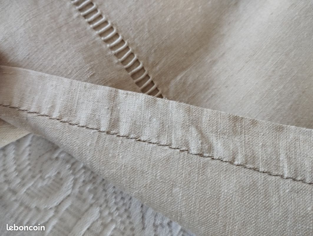 Drap ancien brodé main, pur lin, jamais utilisé (image 6)