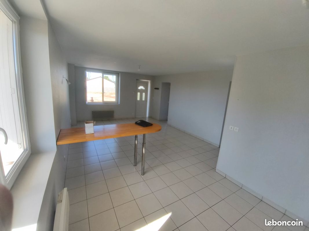 Appartement 3 pièces 60 m² · à Saint-Pourçain-sur-Sioule · 60 m² · 606 €